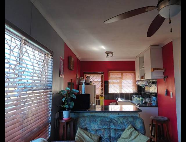 3 BEDROOM HOUSE FOR SALE IN PELIKAN PARK